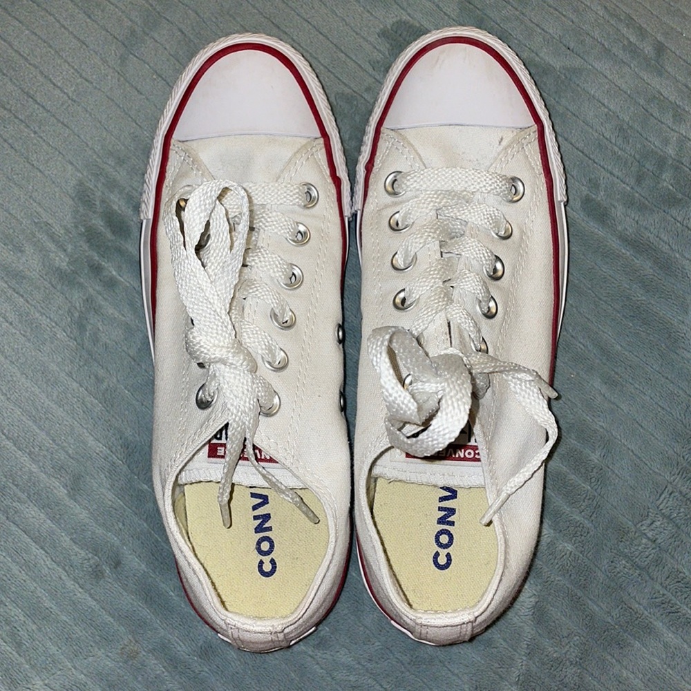 Converse Women’s Chuck Taylor All Star Madison Low Top Sneakers - Picture 2 of 6